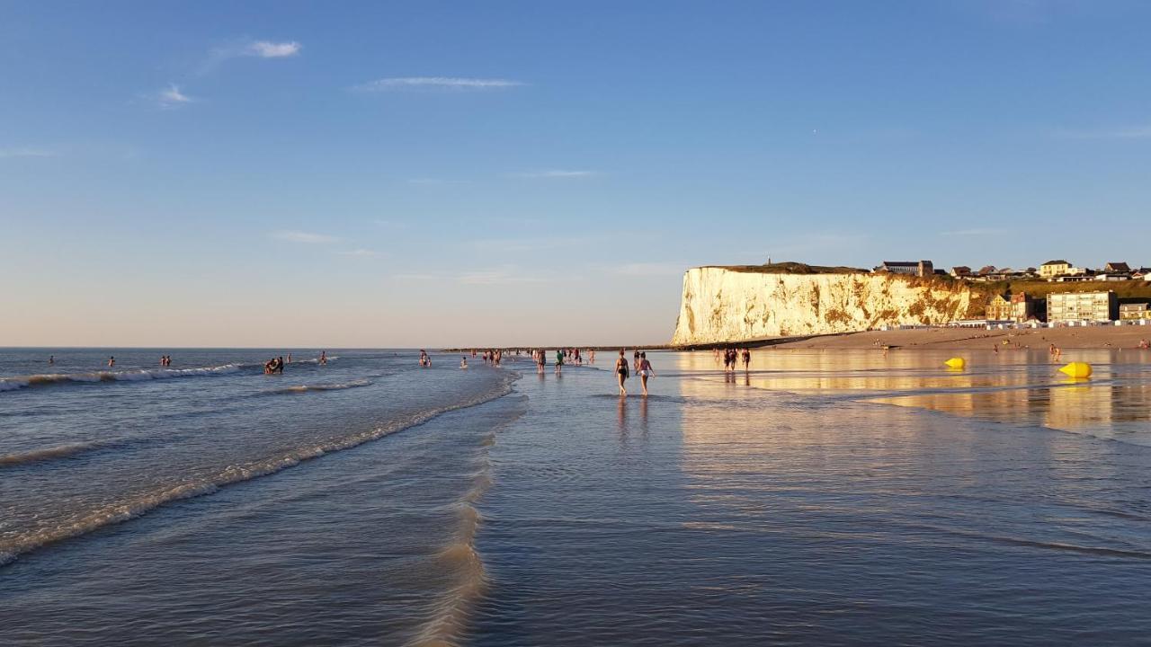 Villa Saint Jacques, Appart La Mer Le Tréport Esterno foto